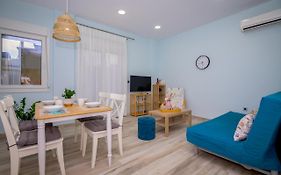 Zoe'S City Apartment